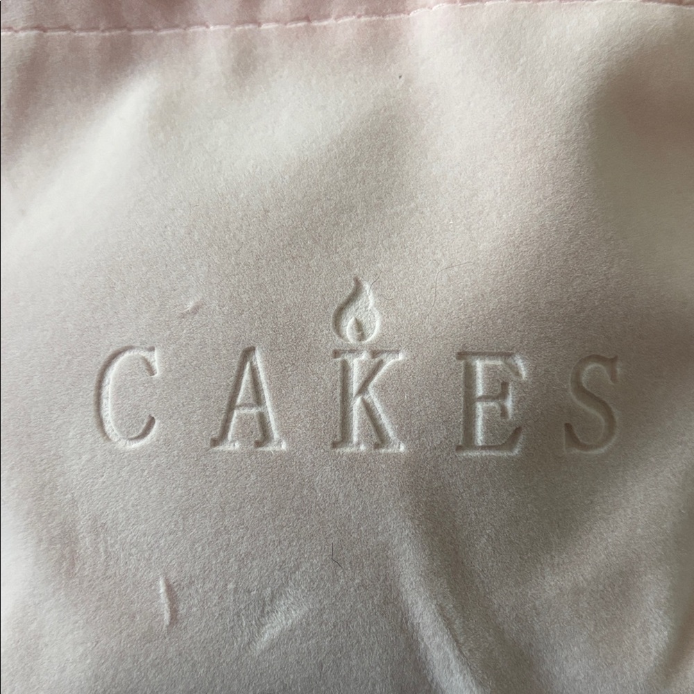 Cakes Soft Pink Pouch - Picture 2 of 3
